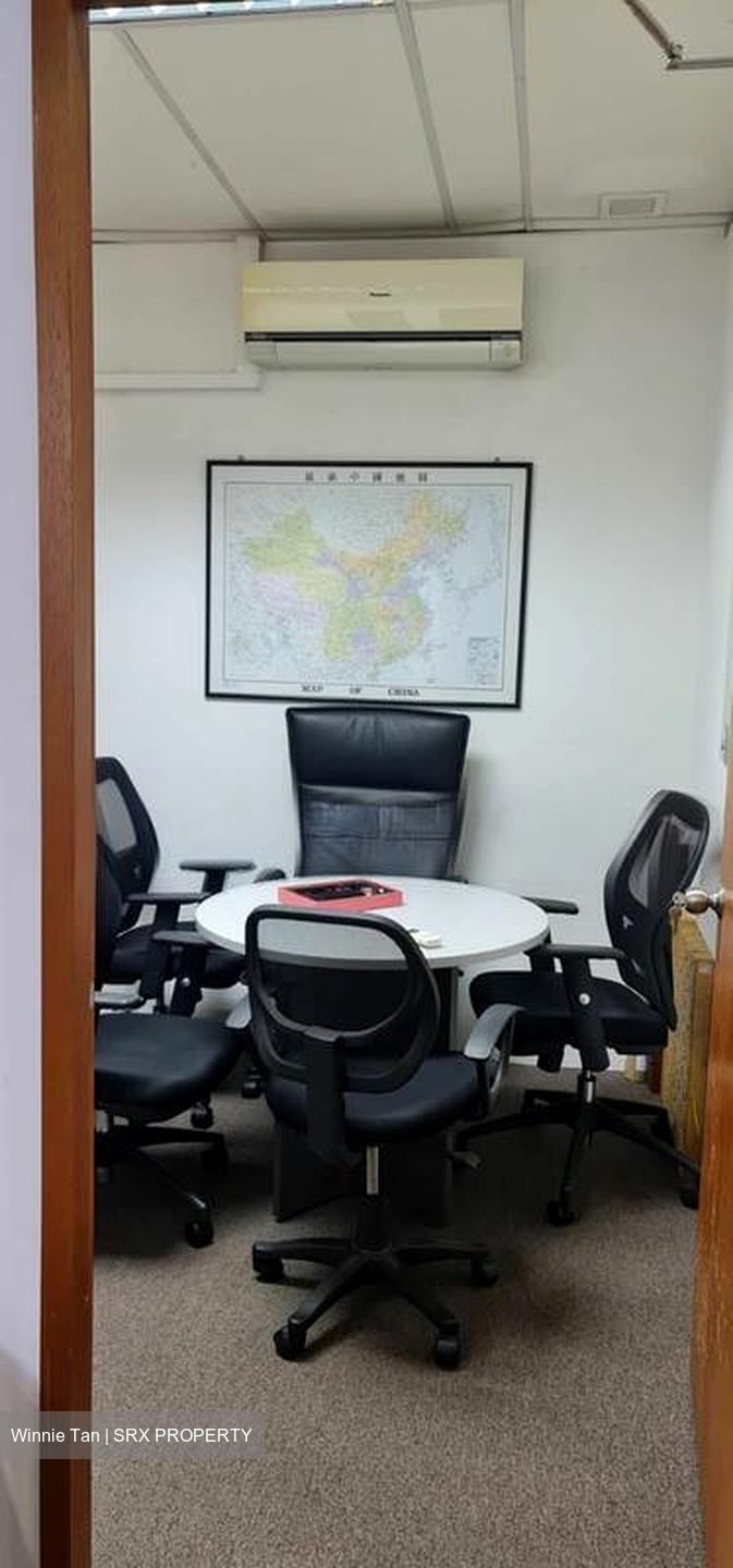 Parkway Centre (D15), Office #496928551